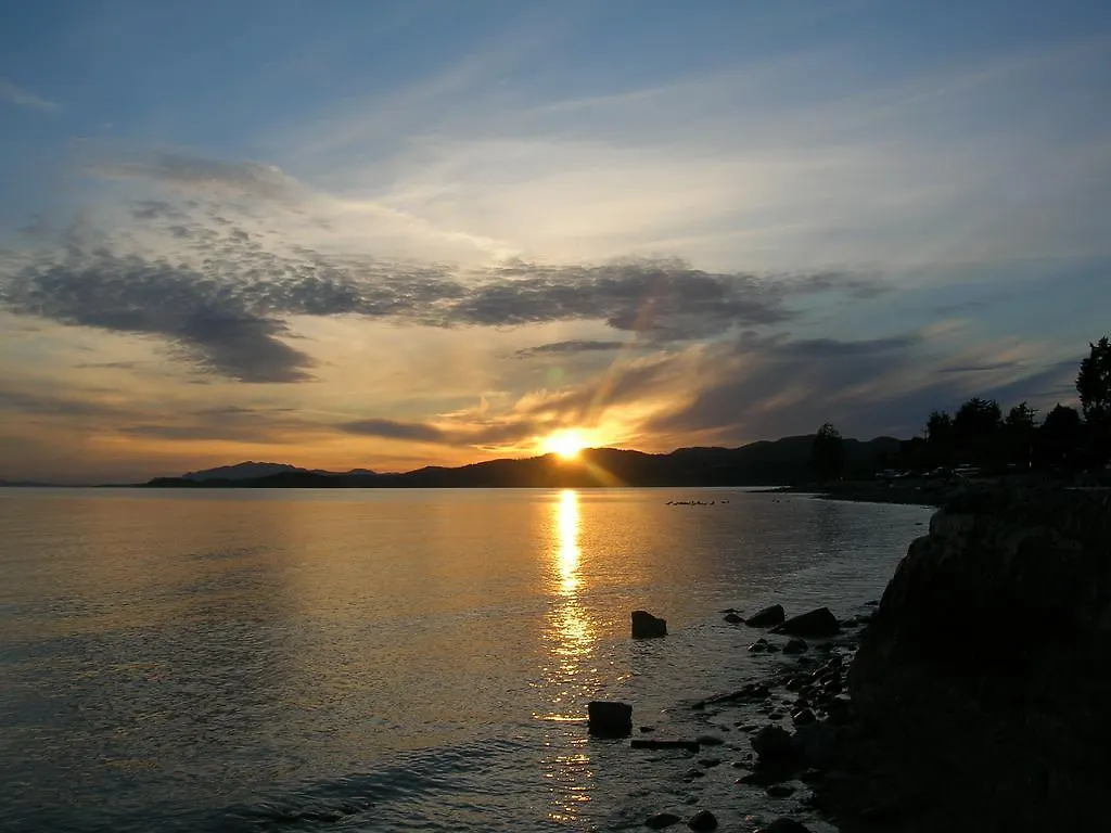 Davis Bay Bed & Breakfast Sechelt 2*,  Canada