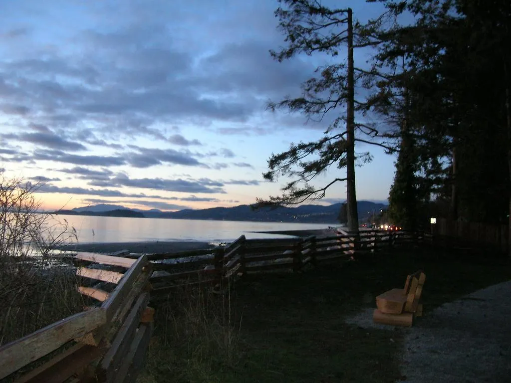 Davis Bay Bed & Breakfast Sechelt