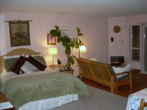 **  Davis Bay Bed & Breakfast Sechelt Canada