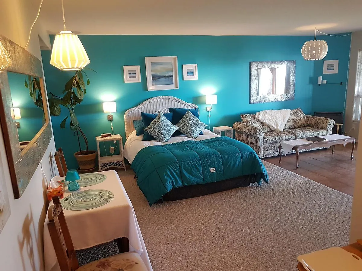 Davis Bay Bed & Breakfast Sechelt 2*,  Canada