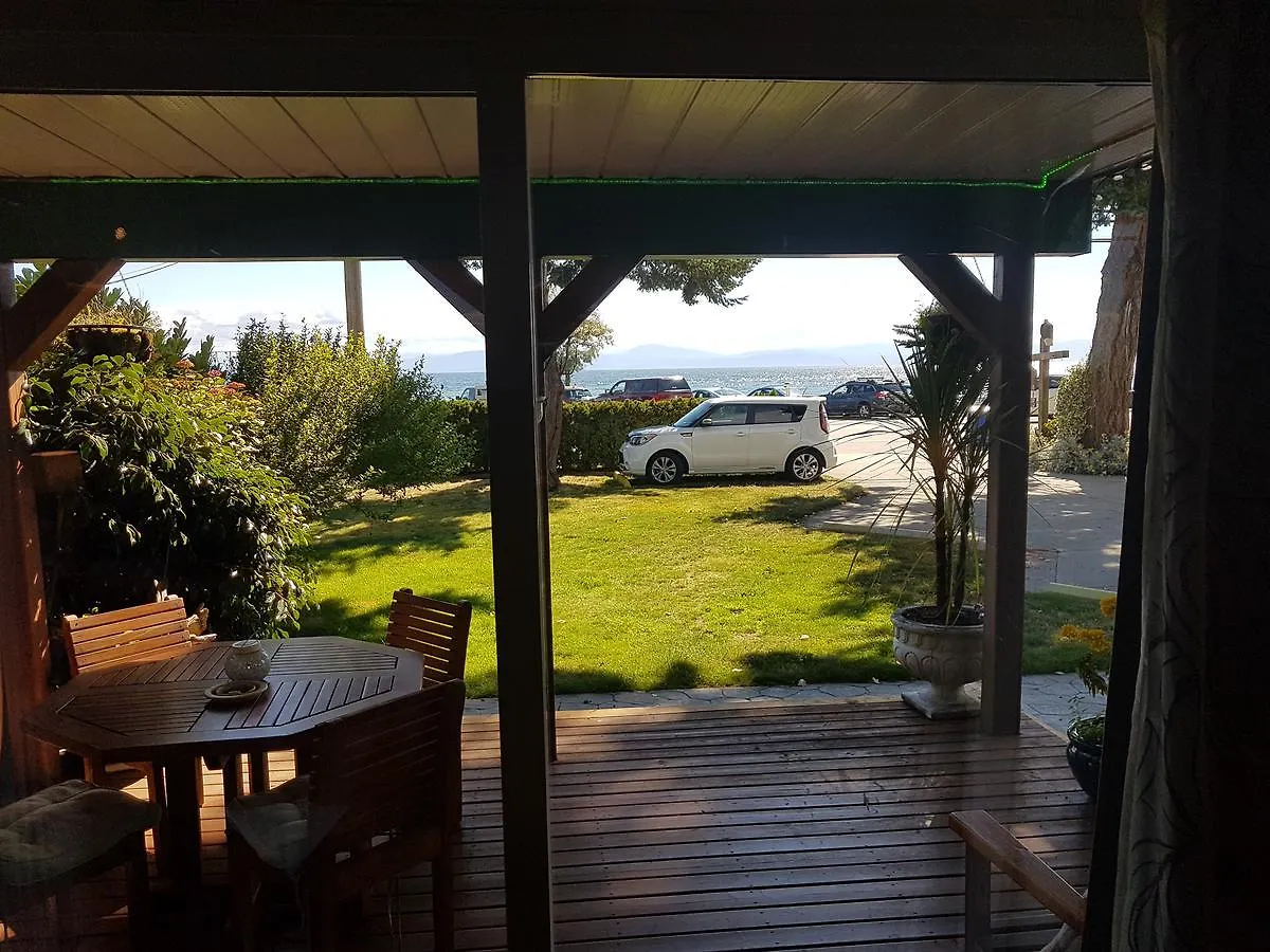 Davis Bay Bed & Breakfast Sechelt