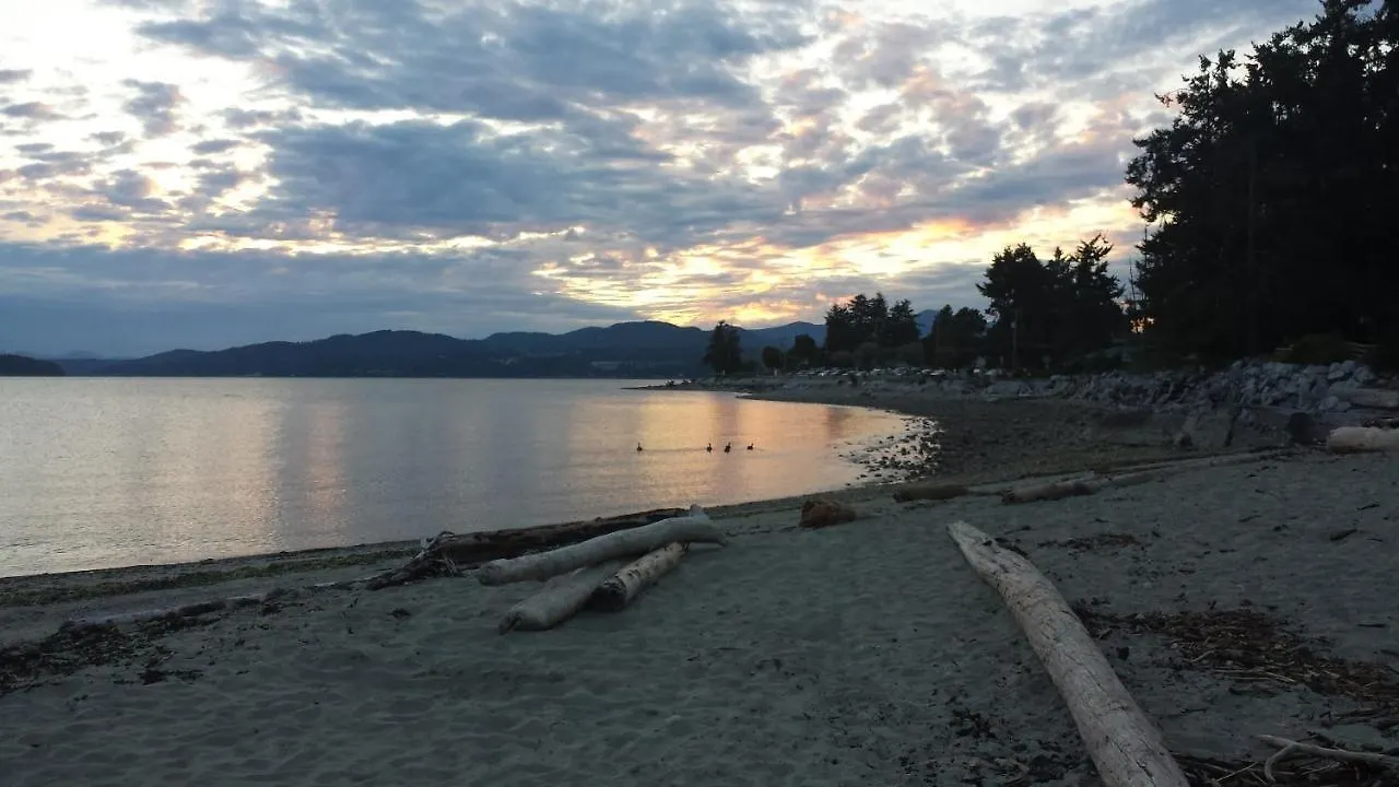Davis Bay Bed & Breakfast Sechelt